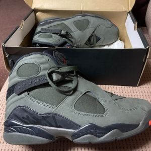 Gently used Jordan's